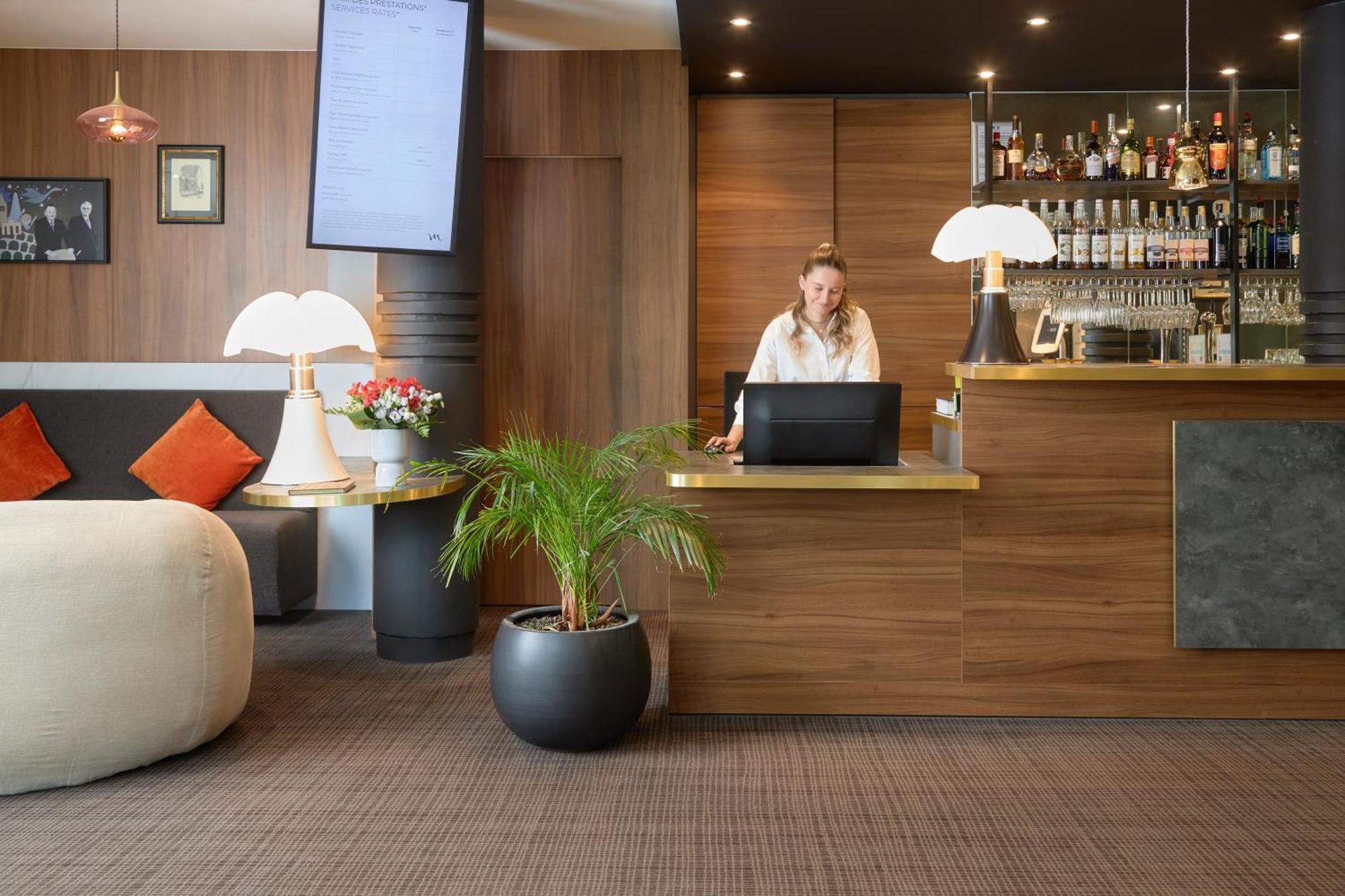 Mercure Aix-En-Provence La Duranne Gare Tgv Buitenkant foto